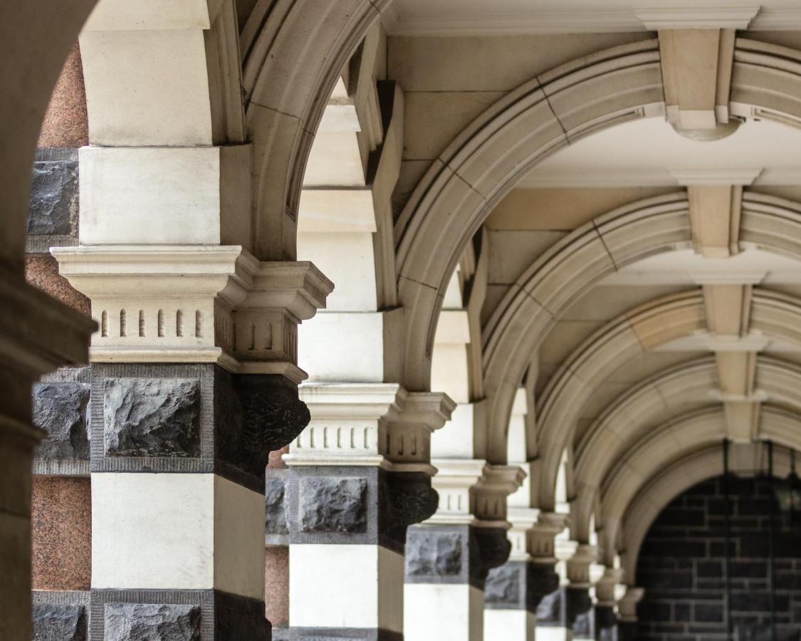 Ebb-Dunedin Exterior photo The arcade