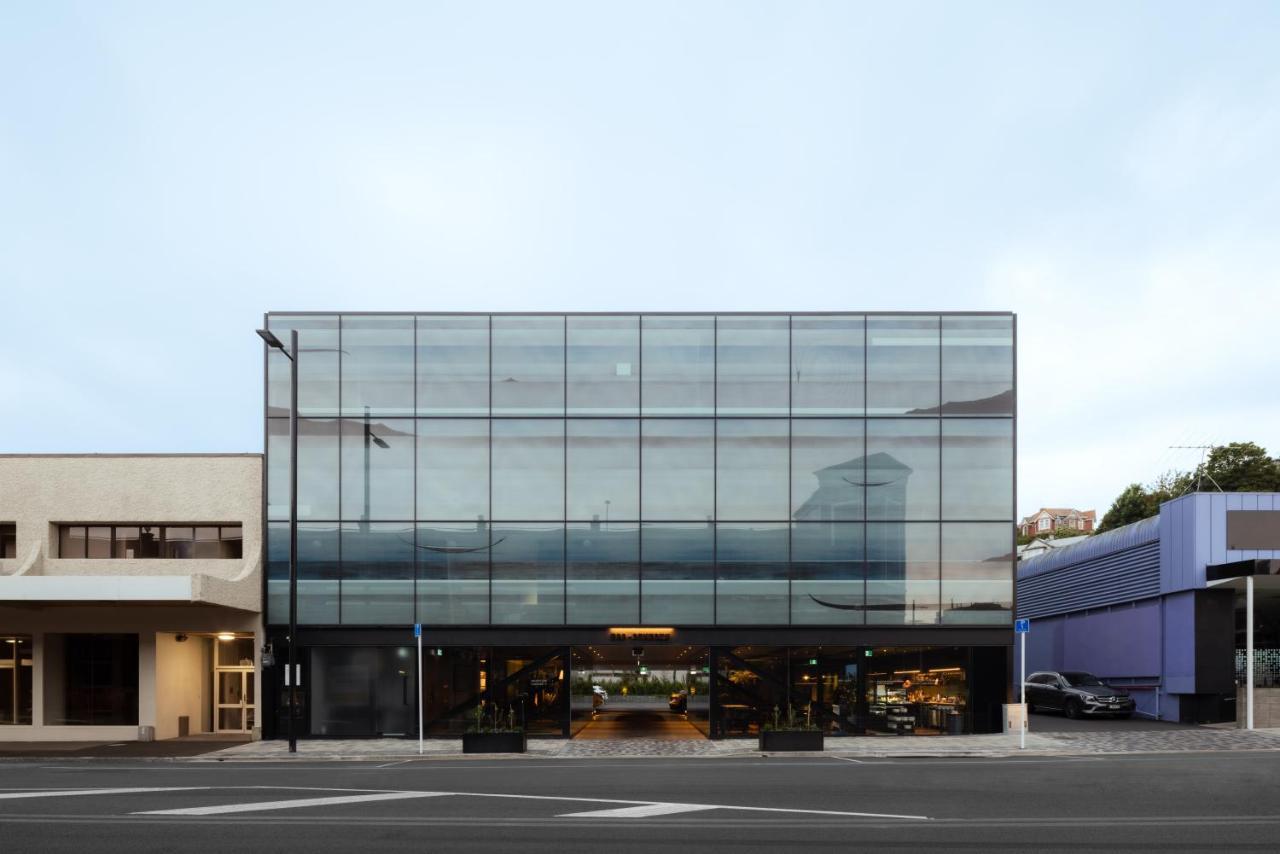 Ebb-Dunedin Exterior photo The Glasshouse